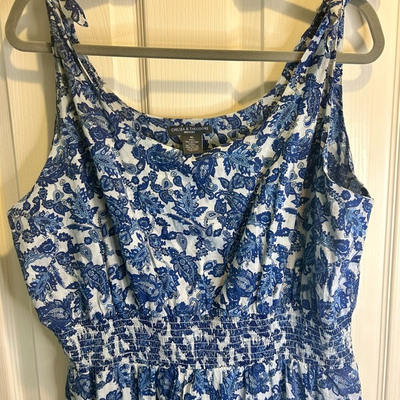 💙NWT Chelsea & Theodore Blue & White Paisley Print Tiered Maxi Dress Size XL🤍 - Picture 5 of 14